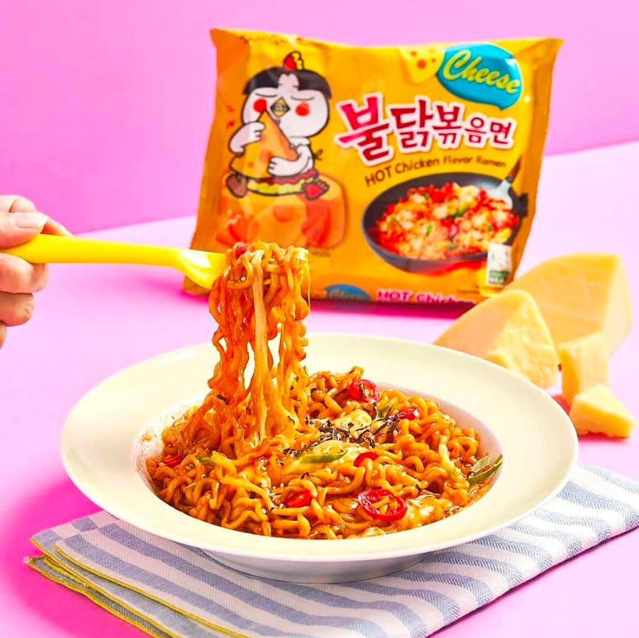 Samyang Buldak Cheese Hot Chicken Flavour Ramen 140g